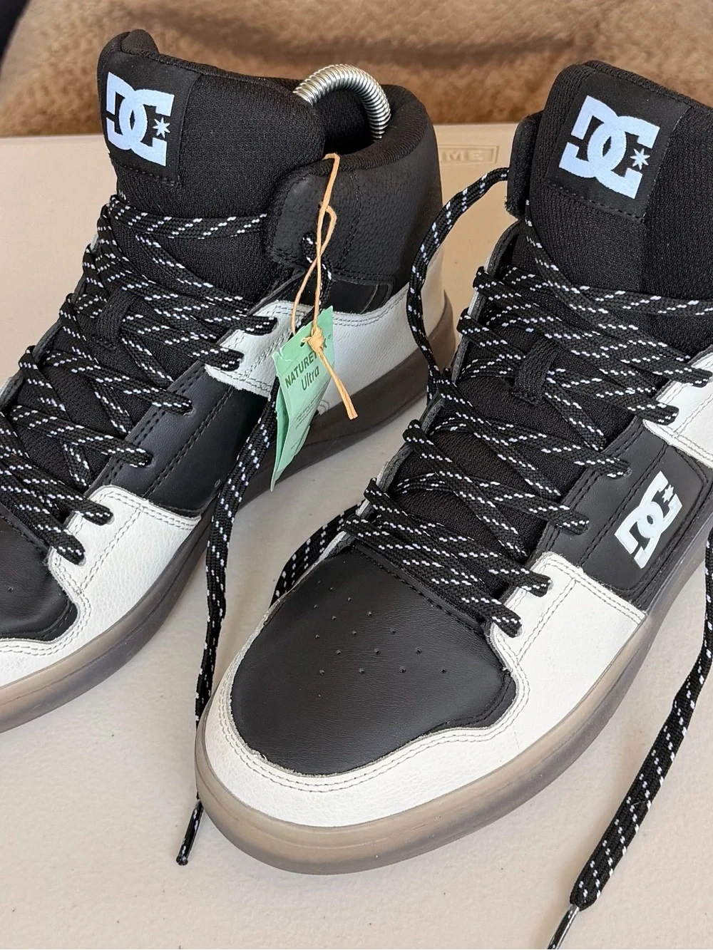 DC genuine shoes
